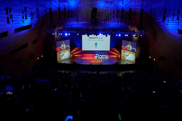 3. TEDx 2019.jpg